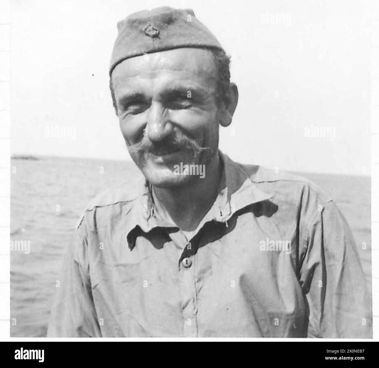 Soldats portant l'étoile rouge de l'Armée nationale de libération du maréchal Tito pendant les opérations de l'armée britannique en Europe, 1942-1946. Banque D'Images