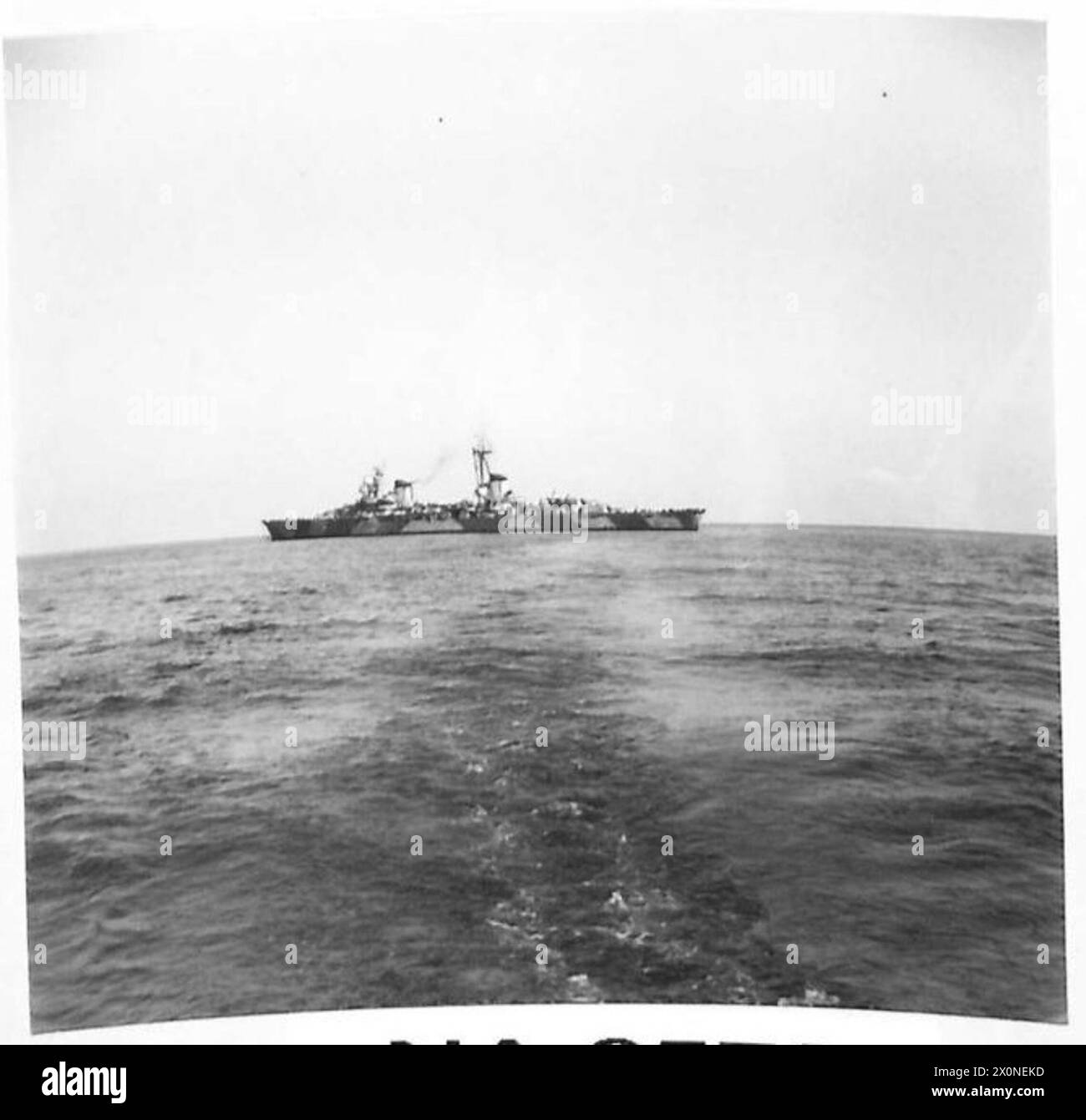 Le cuirassé italien Eugenio Di Savoia est ancré à l'extérieur du Grand Port à Valette, Malte. Banque D'Images