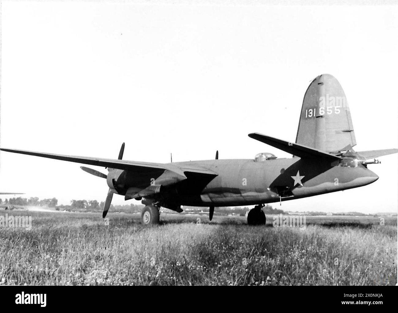 Photographie du bombardier Martin Marauder B-26B équipé de deux moteurs Pratt & Whitney R-2800-43 de 2000 CH, soulignant sa conception et son rôle dans l'aviation militaire. Banque D'Images