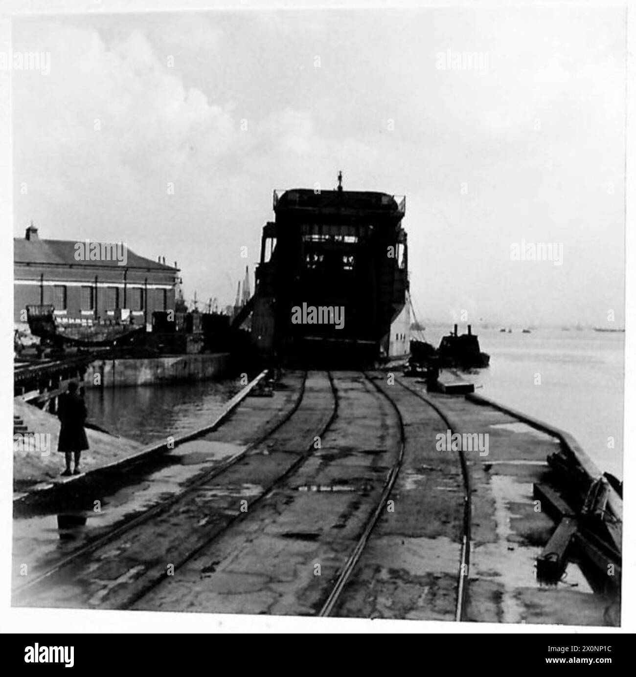 Des photographies à Southampton montrent le terminal de ferry train Ferry No.1 et le quai King George V, documentant les opérations de transport militaire et de logistique pendant la seconde Guerre mondiale Banque D'Images