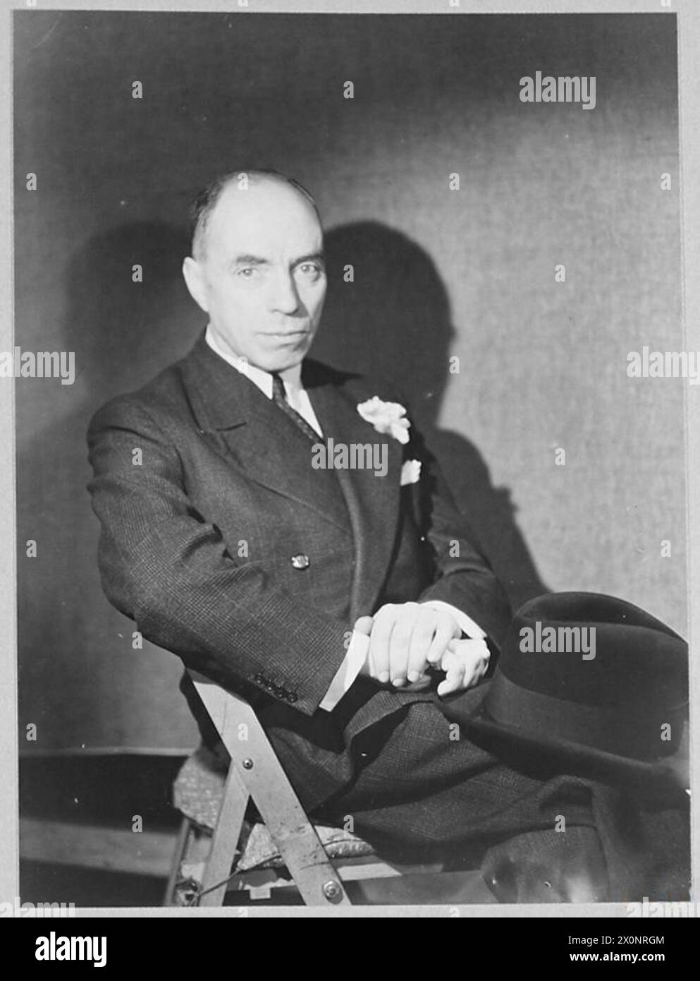 Sir William Brown, KCB, KCMG, CBE, est sous-secrétaire permanent du ministère de l'Air, succédant à Sir Arthur Street, photographié en négatif par la RAF. Banque D'Images