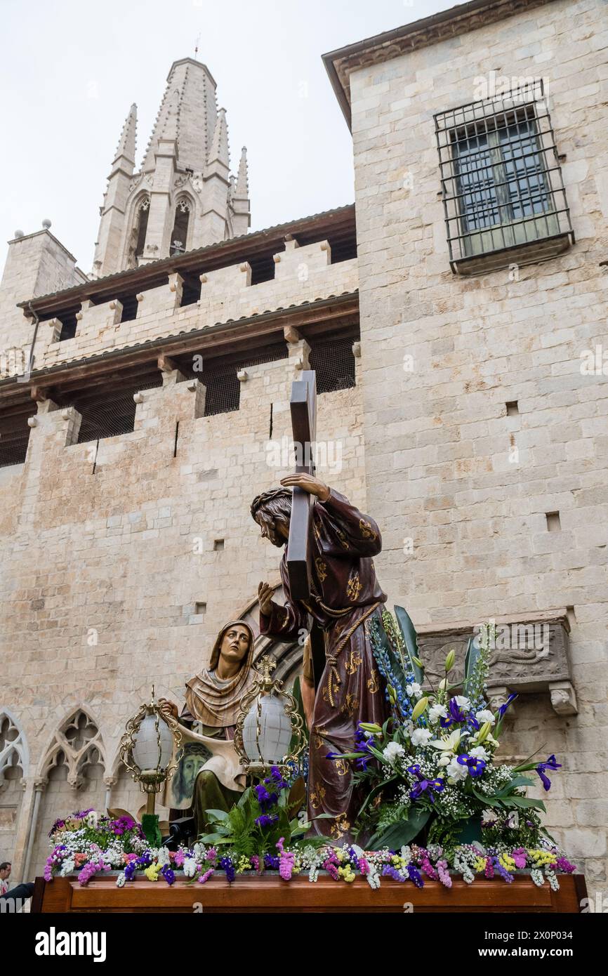 Flotteur fait pour les processions religieuses, exposition paso avant de commencer la procession, Gérone, Catalogne, Espagne Banque D'Images