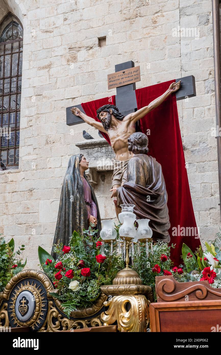 Flotteur fait pour les processions religieuses, exposition paso avant de commencer la procession, Gérone, Catalogne, Espagne Banque D'Images