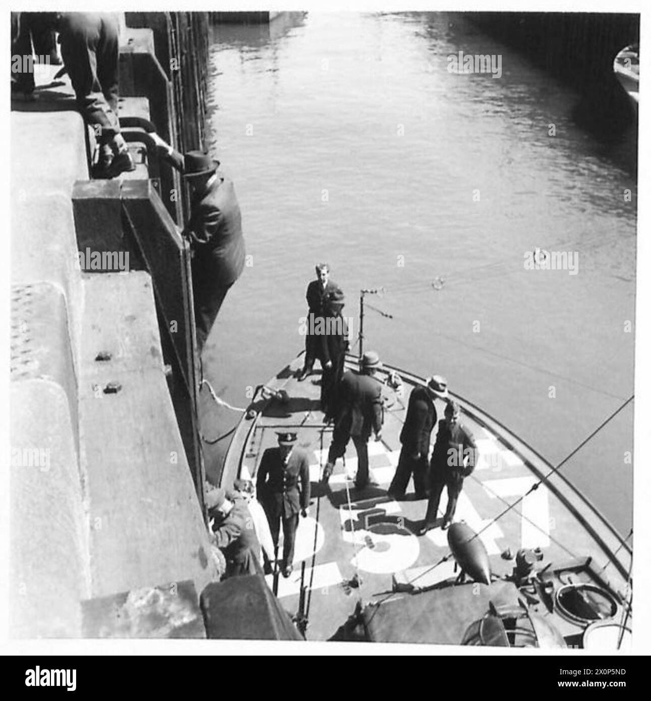 La police militaire australienne et néo-zélandaise inspecte le lancement d'une patrouille de sauvetage aérienne et maritime et embarque avant une formation ou un voyage opérationnel. Banque D'Images