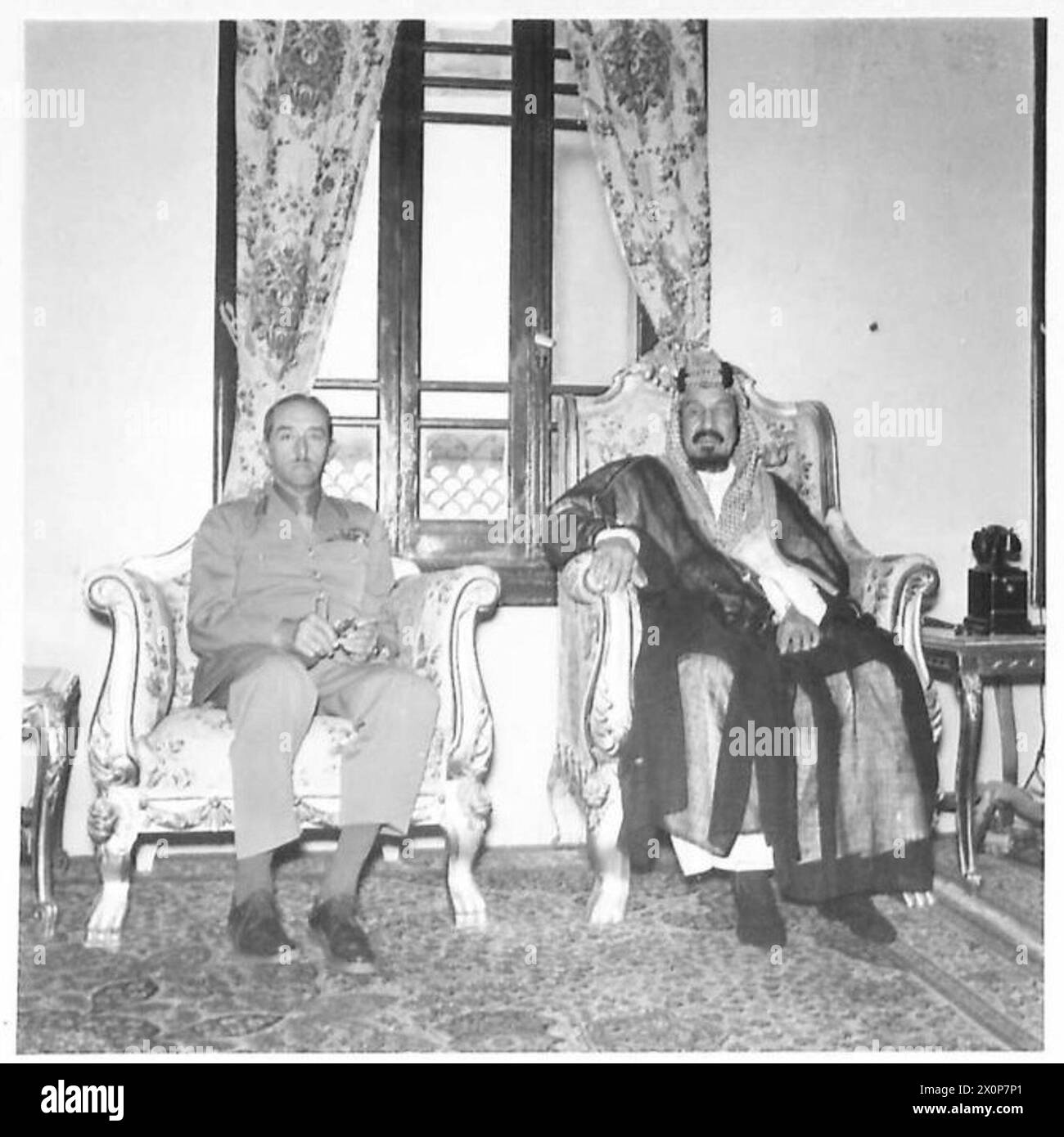 Le maréchal Lord Alanbrooke, chef de l'état-major général impérial, a rendu visite au roi Abd al'Aziz Ibn Saoud d'Arabie saoudite pour discuter de questions militaires et stratégiques. Banque D'Images