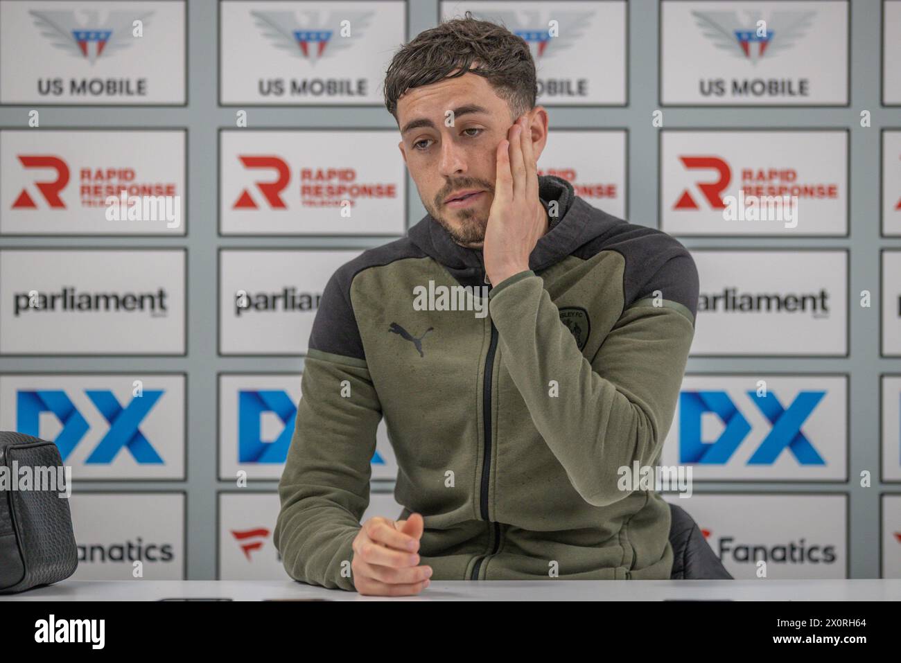 Corey O'Keeffe de Barnsley intervient dans la conférence de presse d'après-match lors du match de Sky Bet League 1 Barnsley vs Reading à Oakwell, Barnsley, Royaume-Uni, 13 avril 2024 (photo par Alfie Cosgrove/News images) Banque D'Images