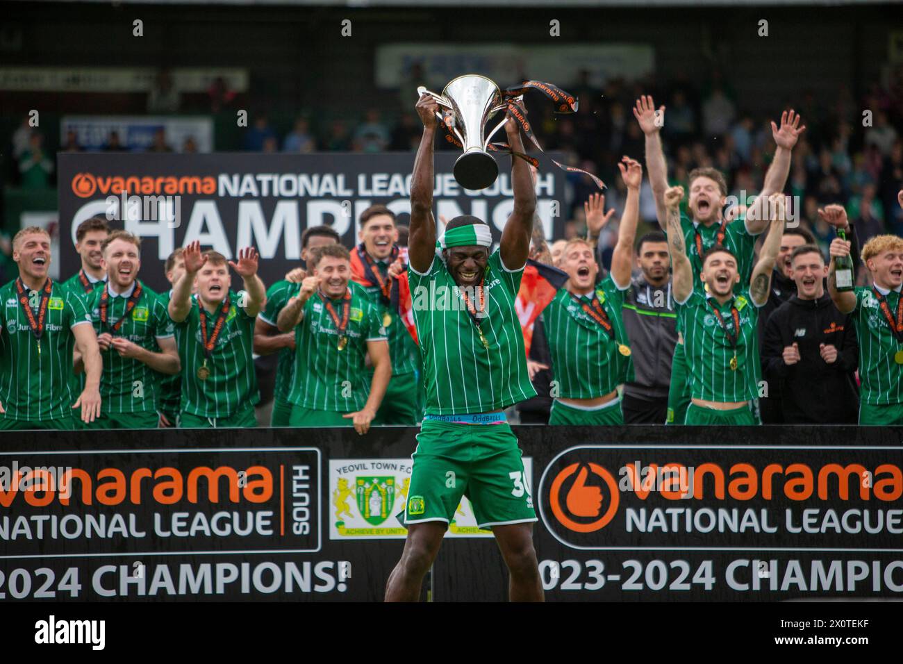 Yeovil Town fête sa victoire dans la Ligue nationale Sud au stade Huish Park, Yeovil photo de Martin Edwards/ 07880 707878 Banque D'Images