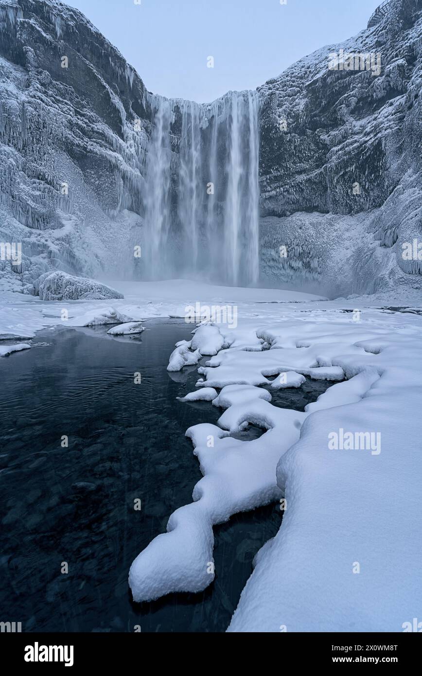 Matin d'hiver à Skógafoss, Islande Banque D'Images