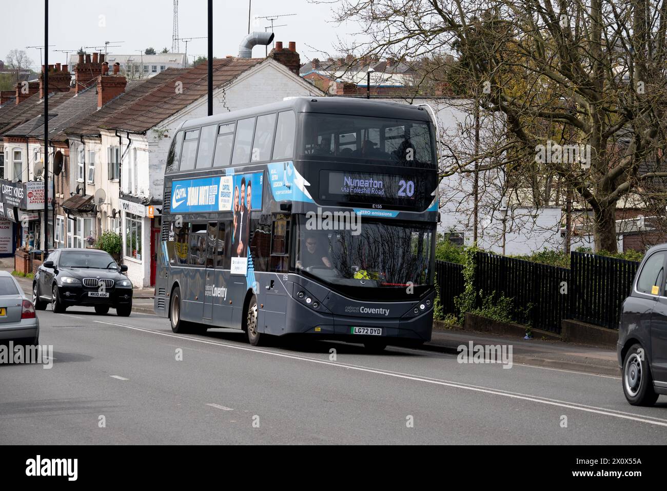 Service de bus National Express Coventry No. 20 à Foleshill Road, Coventry, West Midlands, Angleterre, UKJ Banque D'Images