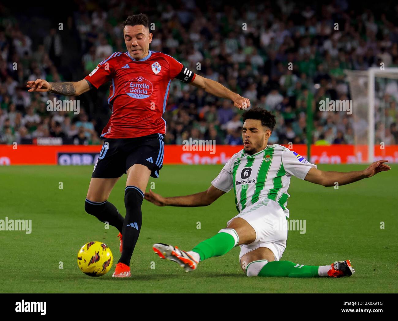 Espagne la Liga match de football Betis vs Celta de vigo au stade Benito Villamarin de Séville, 12 avril 2024 JORNADA 30 LIGA EASPORTS ESTADIO BENITO VILLAMARIN REAL BETIS-REAL CLUB CELTA DE VIGO 900/cordon Press Banque D'Images