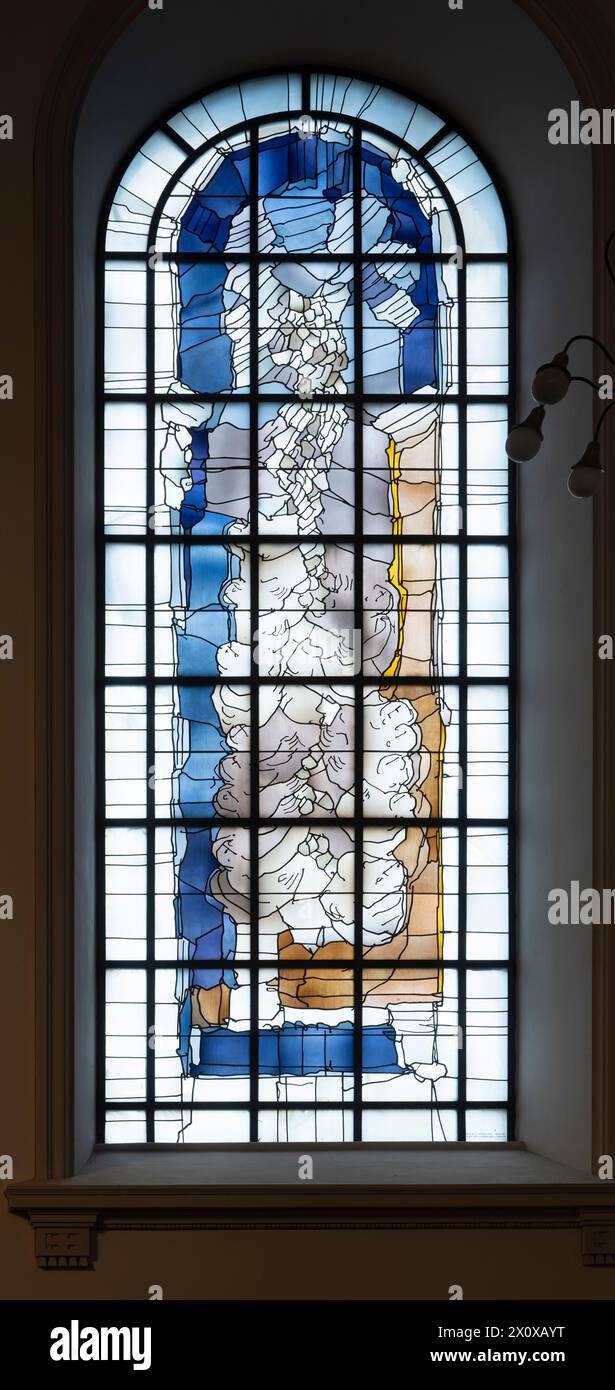 Krefeld, Dionysiuskirche, Kunst im öffentlichen Raum : Hubert Spierling, Fenster im südlichen Querschiff, Mannasegen, Abendmahl und Brotvermehrung, 197 Banque D'Images