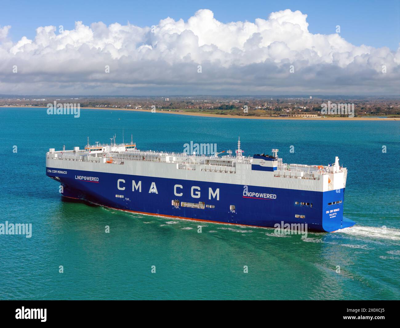 CMA CGM Monaco est l'un des quatre transporteurs de voitures bicarburant alimentées au GNL affrétées par Eastern Pacific Shipping de Singapour. Banque D'Images