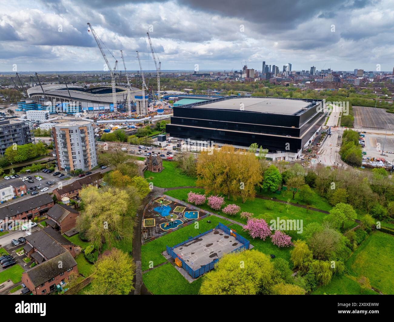 CO-OP Live Arena Manchester photographié depuis Phillips Park. Banque D'Images