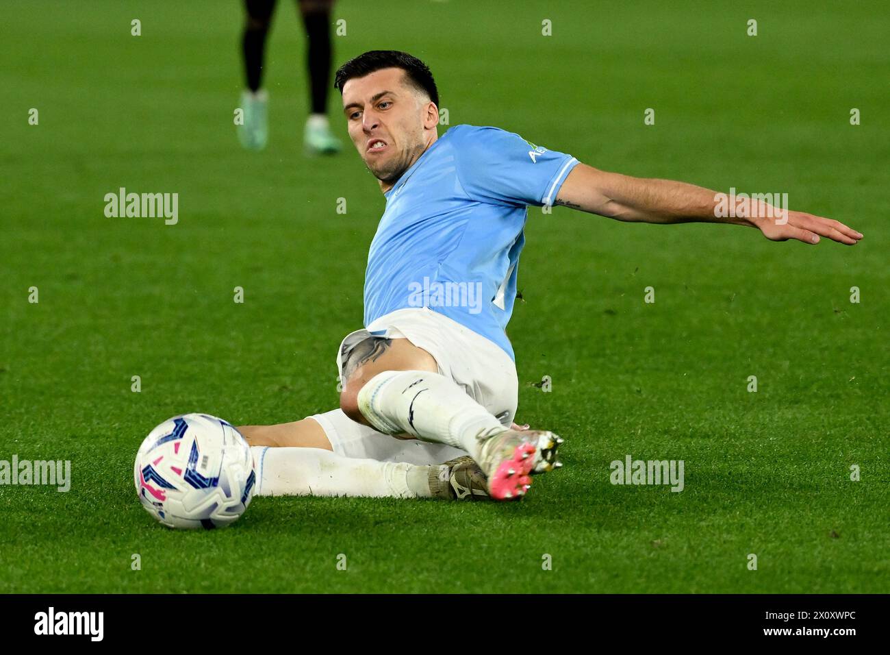 Nicolo Casale du SS Lazio en action lors du match de football Serie A entre le SS Lazio et l'US Salernitana au stade Olimpico à Rome (Italie), le 12 avril 2024. Banque D'Images