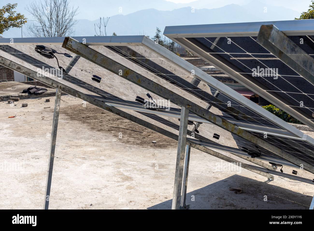 Face arrière d'un panneau solaire en gros plan Banque D'Images