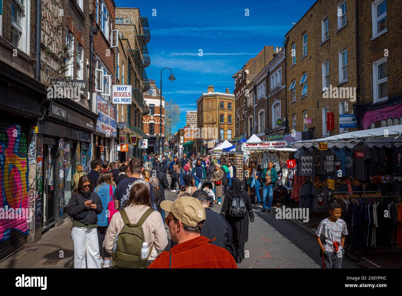 Brick Lane Sunday Market Londres Royaume-Uni. Le populaire marché du dimanche de Brick Lane dans l'est de Londres. Banque D'Images