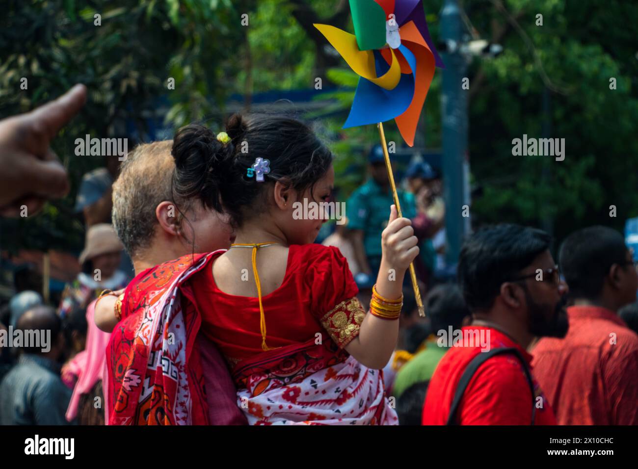 Bangla Noborsho 2024 marque le nouvel an bengali célébré au Bangladesh et au Bengale occidental. Les festivités comprennent des événements culturels, la nourriture traditionnelle, et v Banque D'Images