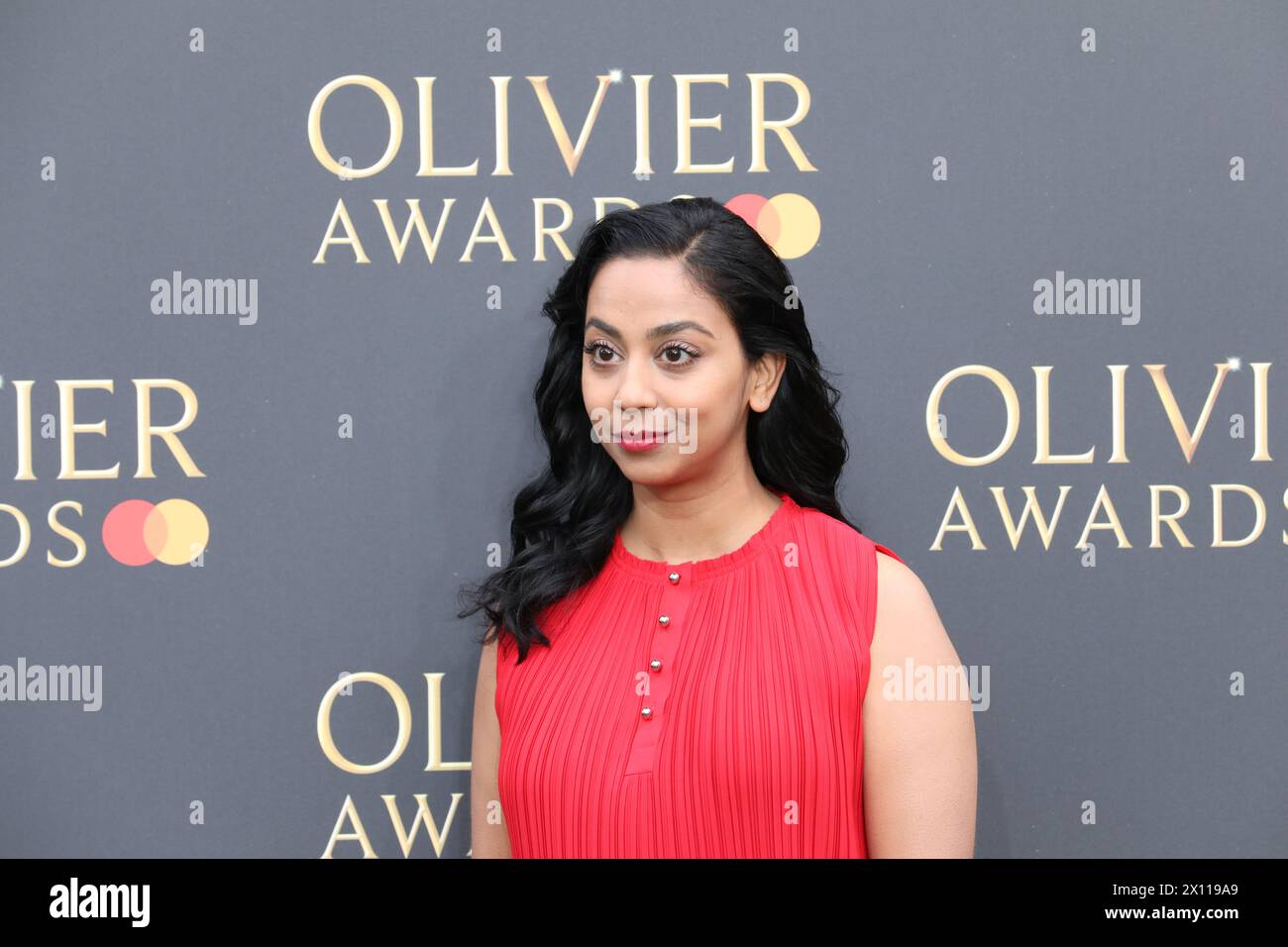 Anjana Vasan participe aux Olivier Awards 2024 avec Mastercard au Royal Albert Hall de Londres. Banque D'Images