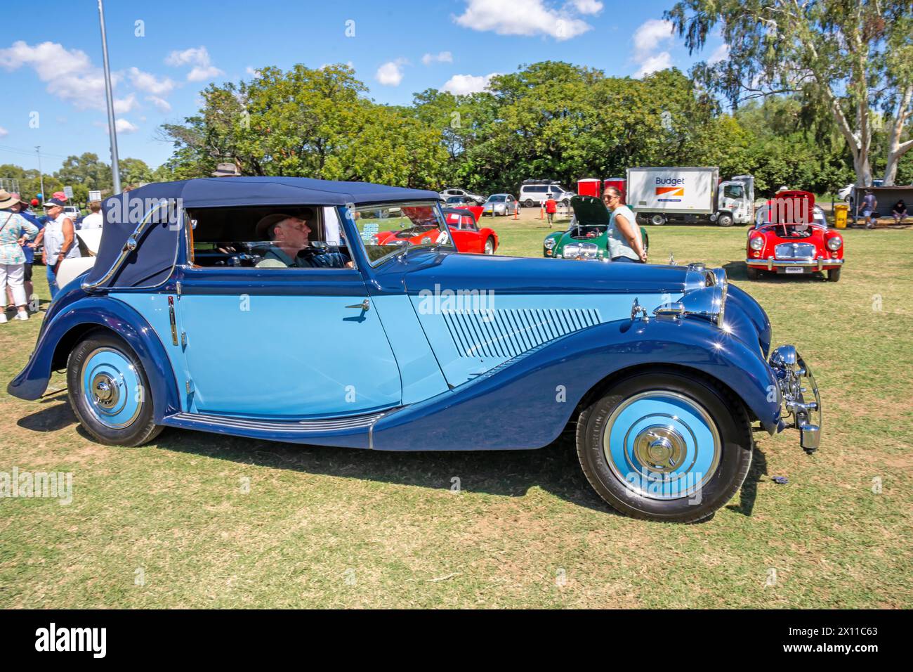Fin des années 1930, le cabriolet MG quatre places de luxe exposé au MG Centenary National Meeting à Tamworth en Australie le 30 mars 2024. Banque D'Images