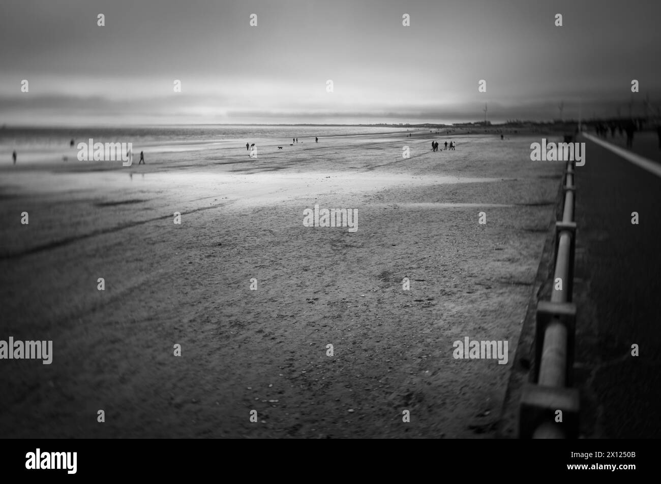 Effet de caméra Pinhole sur l'image en noir et blanc de la plage de Bridlington Banque D'Images