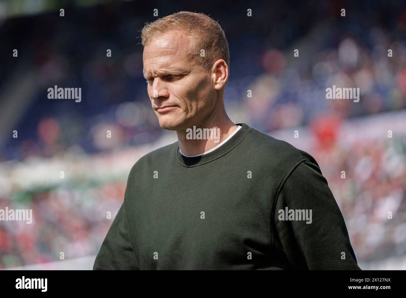 Hanovre, Deutschland. 07 avril 2024. firo : 07.04.2024, Football, Football, 2. Ligue, 2. Bundesliga, saison 2023/2024, Hanovre 96 - FC Schalke 04 entraîneur Karel Geraerts (FC Schalke 04) Portrait, crédit : dpa/Alamy Live News Banque D'Images