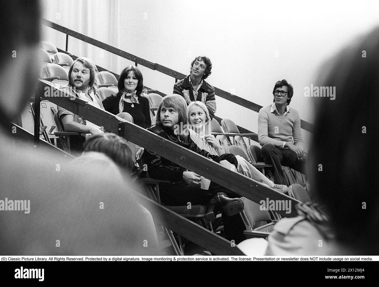 ABBA. Un groupe pop suédois qui est l'un des groupes musicaux les plus populaires et les plus réussis de tous les temps. Sur la photo, les membres de l'ABBA : Anni-Frid Lyngstad, Benny Andersson, Agnetha Fältskog et Björn Ulvaeus 1976 Banque D'Images