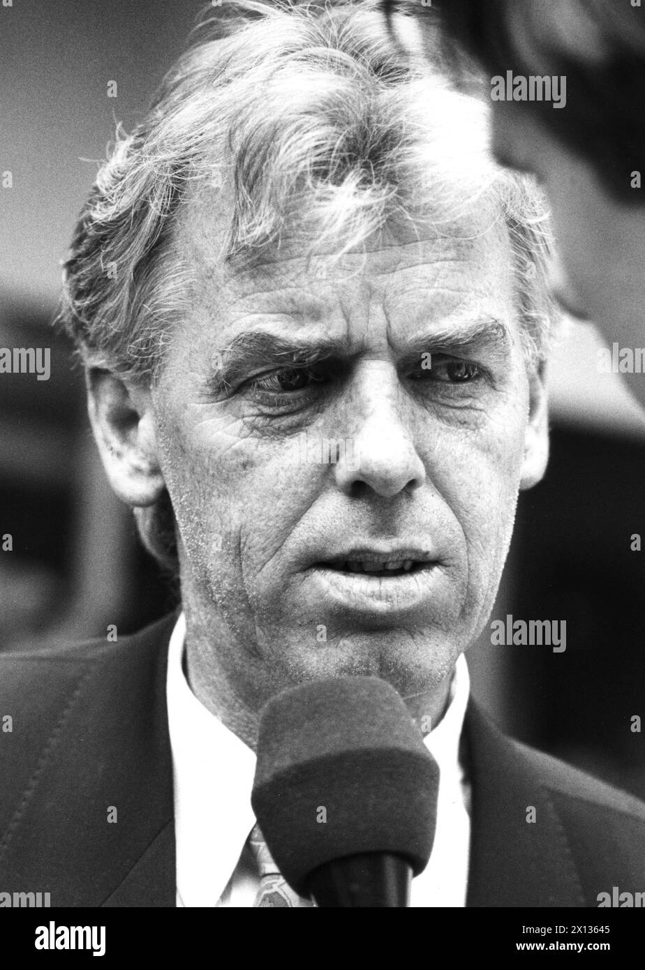 Leo Beenhakker, entraîneur de l'équipe nationale néerlandaise de football, capturé à Vienne le 28 mai 1990. - 19900528 PD0014 - Rechteinfo : droits gérés (RM) Banque D'Images