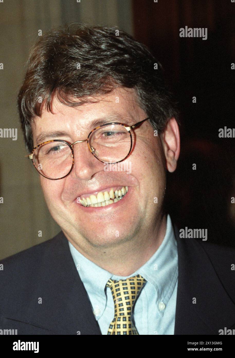 Gerhard Zeiler, directeur général de la Société autrichienne de radiodiffusion (ORF). Capturé après la présentation de la deuxième saison de la série télévisée 'Kommissar Rex', le 6 octobre 1995 à Vienne. - 19951006 PD0015 - Rechteinfo : droits gérés (RM) Banque D'Images