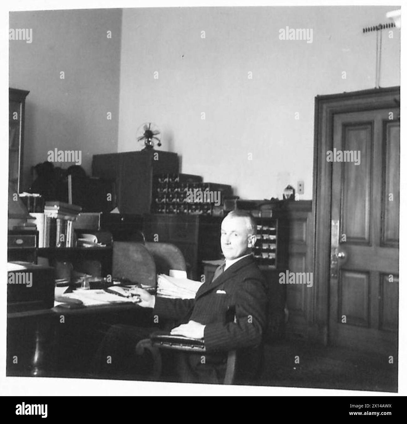 M. E.B.B. Speed a servi comme secrétaire privé du secrétaire d'État à la Guerre dans l'administration de l'armée britannique. Banque D'Images