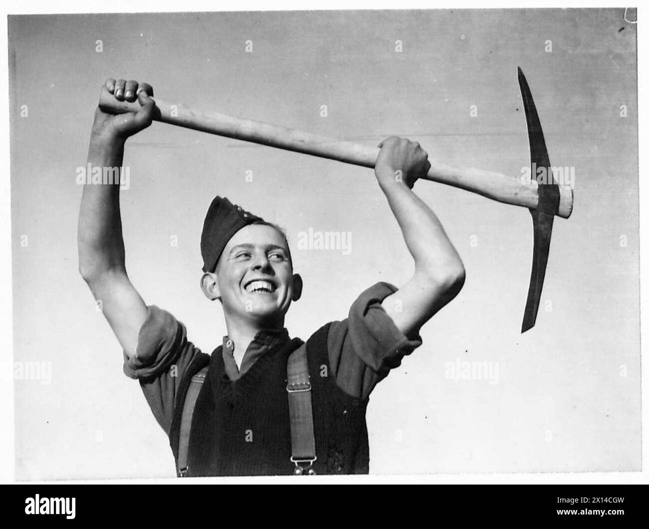 Divers types de jeunes soldats sont recrutés et enrôlés dans le bataillon Banque D'Images