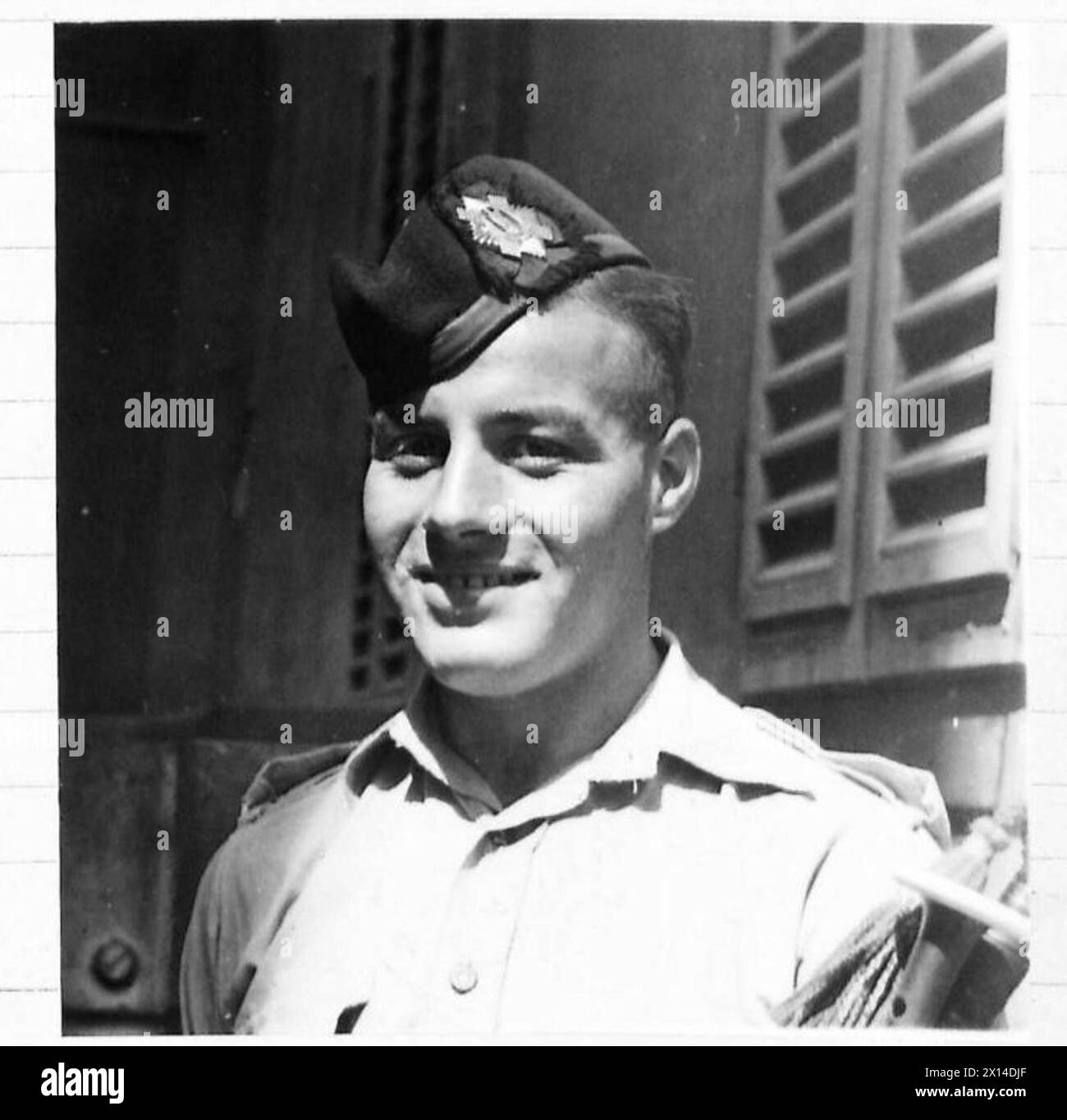 Pipe Major J. Cockburn du 1st Royal Scots dirige une performance de pipe band lors des cérémonies de l'armée britannique à Édimbourg. Banque D'Images