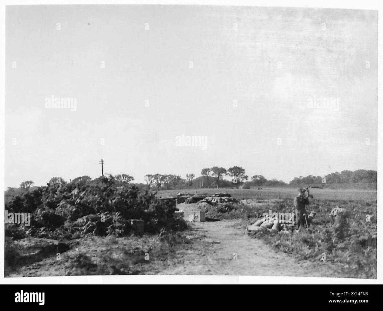 Le personnel du onzième corps a camouflé les points forts renforcés avec des panneaux de verre. Banque D'Images