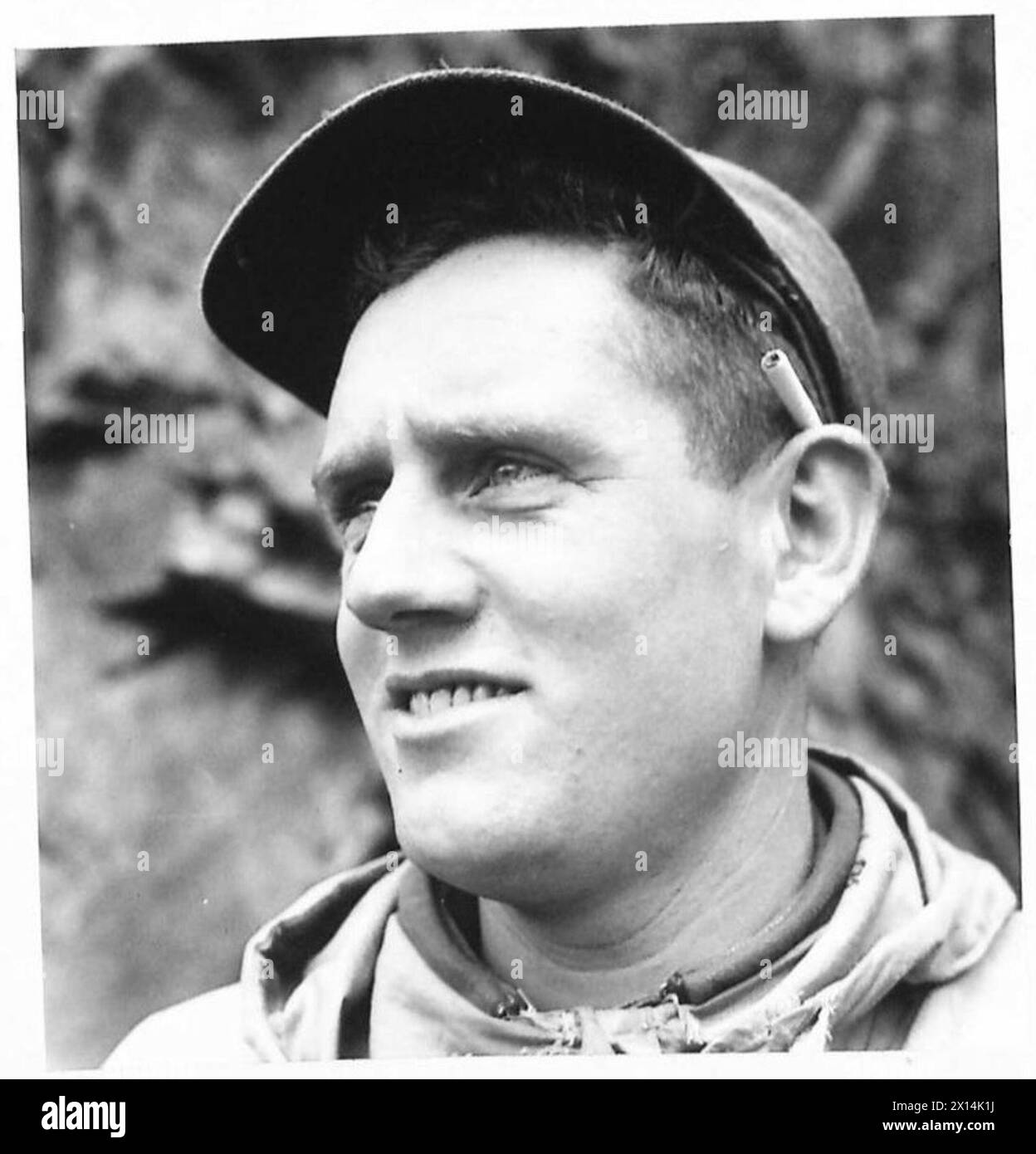 Le soldat J. Wood de Newport, Monmouthshire, un briseur de navires, est photographié comme faisant partie de l'unité Green Devils au sein de l'armée britannique. Banque D'Images