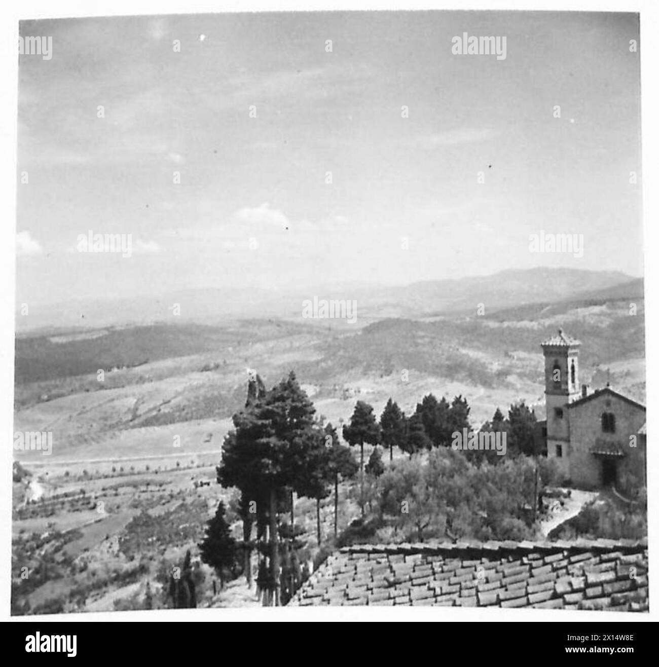 Terrain vallonné bloquant l'avance des troupes sud-africaines vers Florence, vu des positions de la compagnie B du 1st City of Cape Town Highlanders Regiment, 8th Army, British Army. Banque D'Images