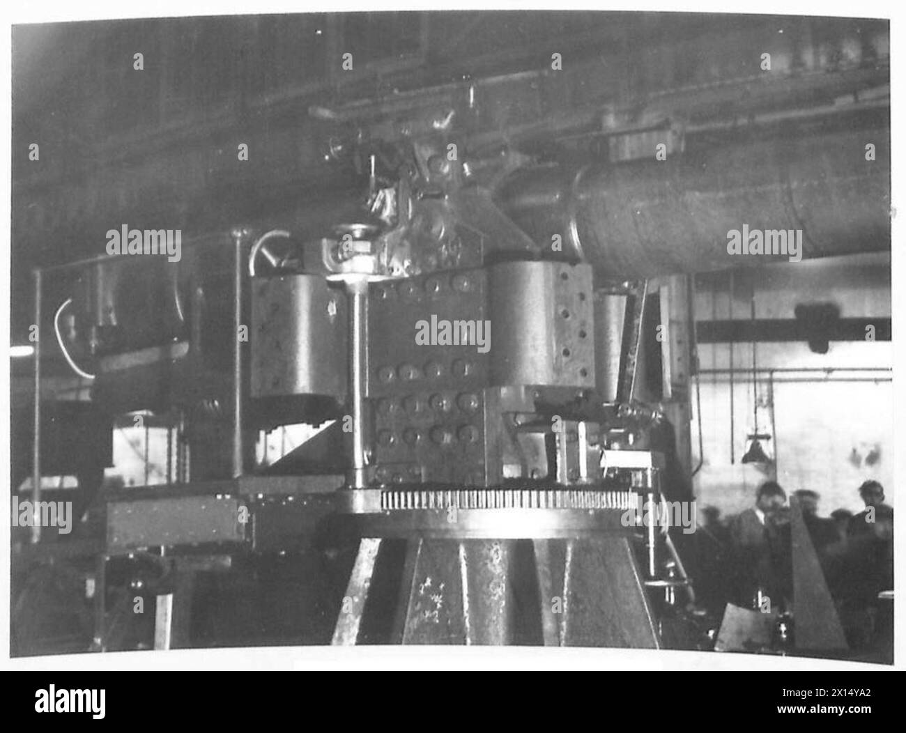 Un canon de 6 pouces avec un montage spécial est positionné à Woolwich Arsenal, armée britannique. Banque D'Images