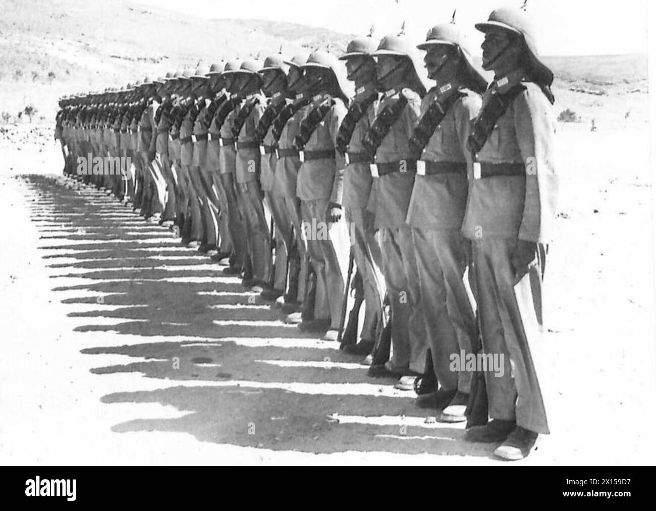 Section d'infanterie de la Légion arabe en défilé Banque D'Images