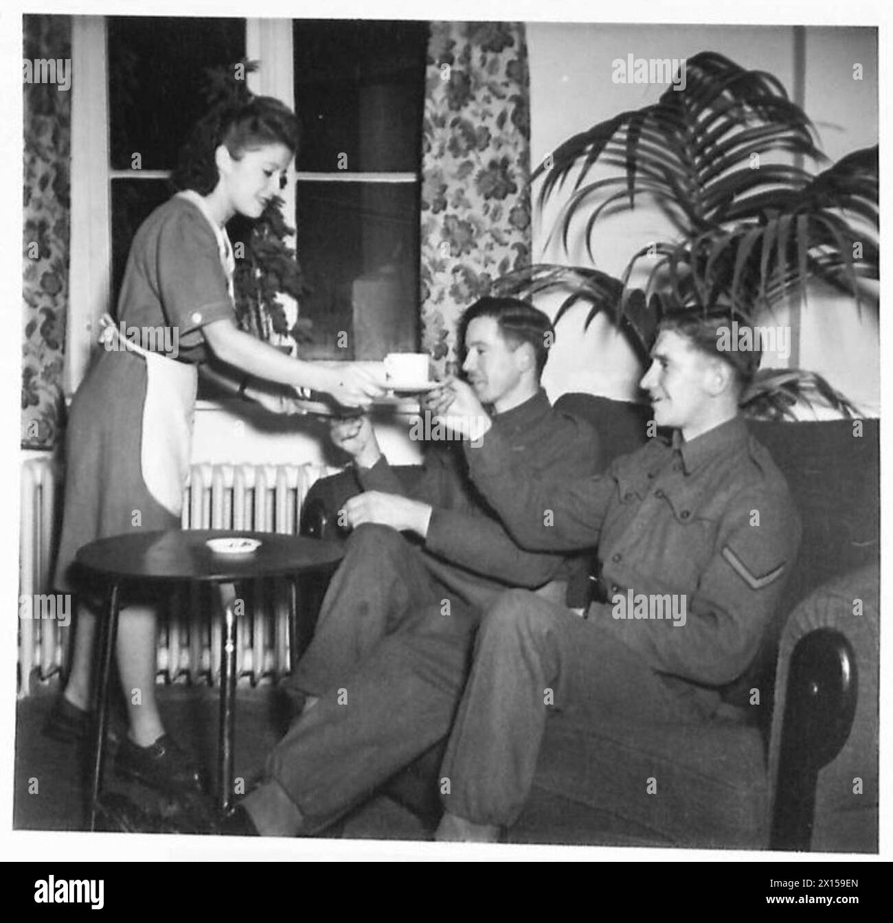 Le Montgomery Super-Club à Bruxelles fournit au personnel de l'armée britannique des douches et une salle d'attente pendant les opérations du 21e groupe d'armées. Banque D'Images