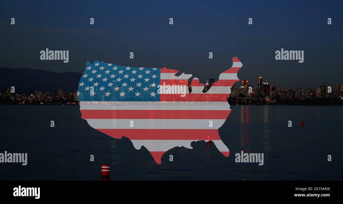 Image de la carte des états-unis avec le drapeau américain apparaissant au-dessus du paysage urbain de nuit Banque D'Images