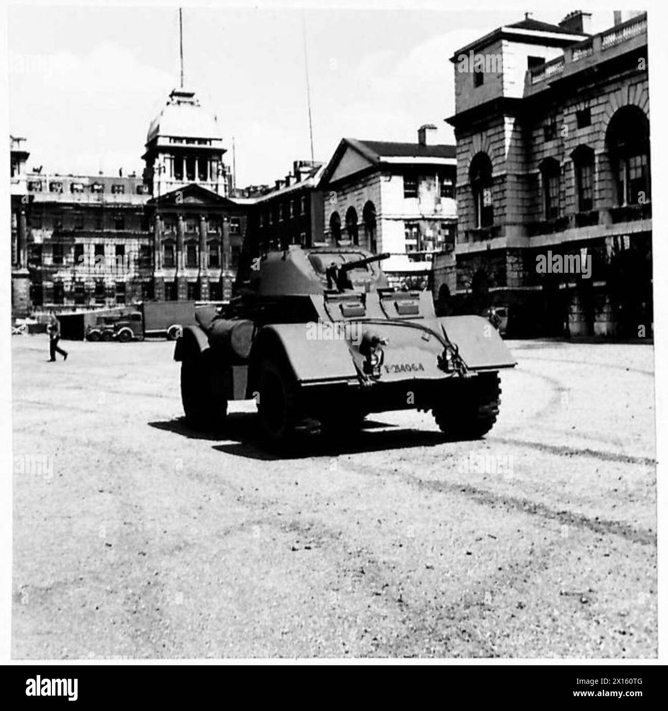 La voiture blindée Staghound M.6 est montrée, soulignant sa conception et son rôle au sein des unités blindées britanniques. Banque D'Images
