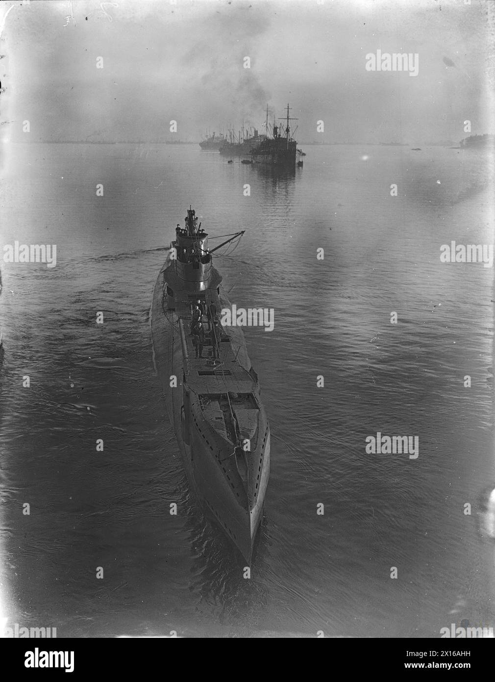 LE SOUS-MARIN HM THUNDERBOLT, ANCIENNEMENT HMS THETIS, À SON RETOUR AU ...