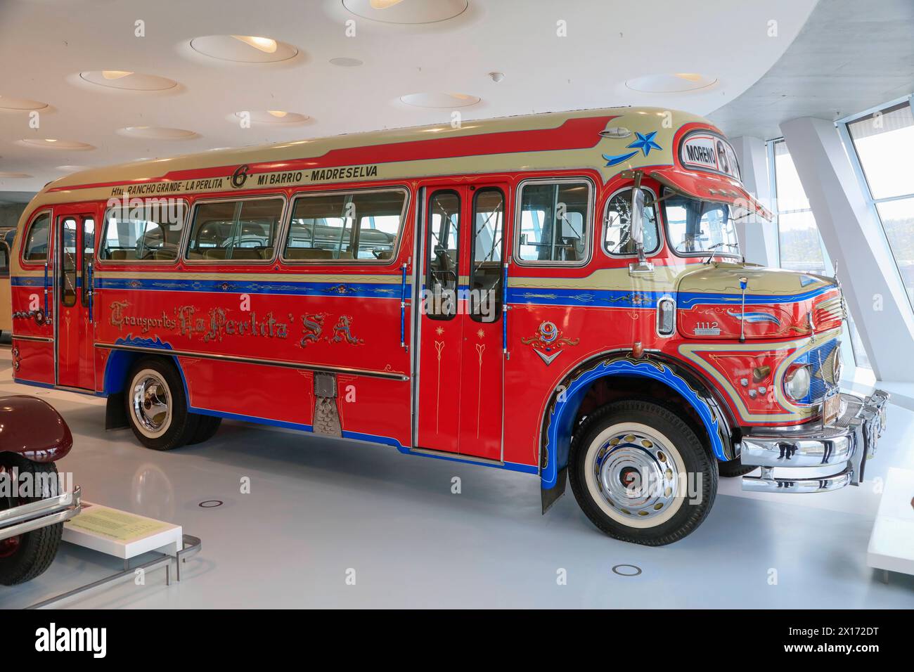 Argentinischer Mercedes-Benz LO 1112 Omnibus, Musée Mercedes-Benz, Stuttgart, Bade-Württemberg, Deutschland *** bus argentin Mercedes Benz LO 1112, Musée Mercedes Benz, Stuttgart, Bade-Württemberg, Allemagne Banque D'Images