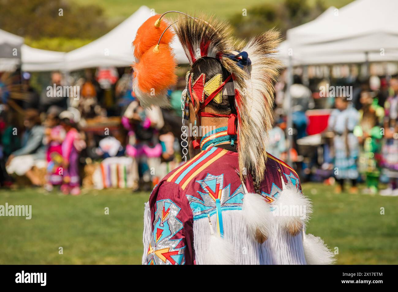 Malibu, Californie. 6 avril 2024. Chumash Day Pow Wow et rassemblement inter-tribal. Le parc Malibu Bluffs célèbre les 24 ans de l'accueil de l'Annu Banque D'Images