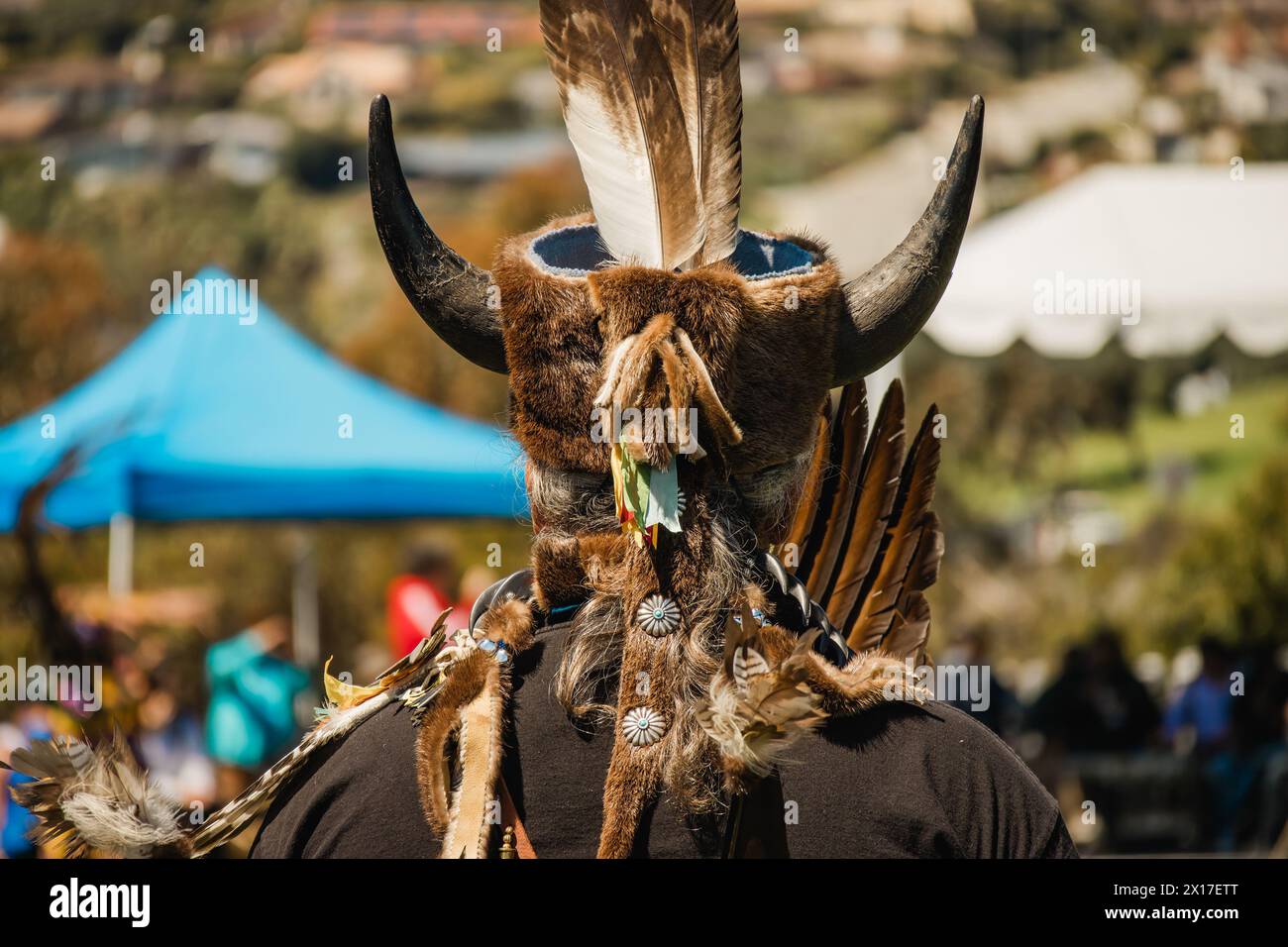 Malibu, Californie. 6 avril 2024. Chumash Day Pow Wow et rassemblement inter-tribal. Le parc Malibu Bluffs célèbre les 24 ans de l'accueil de l'Annu Banque D'Images