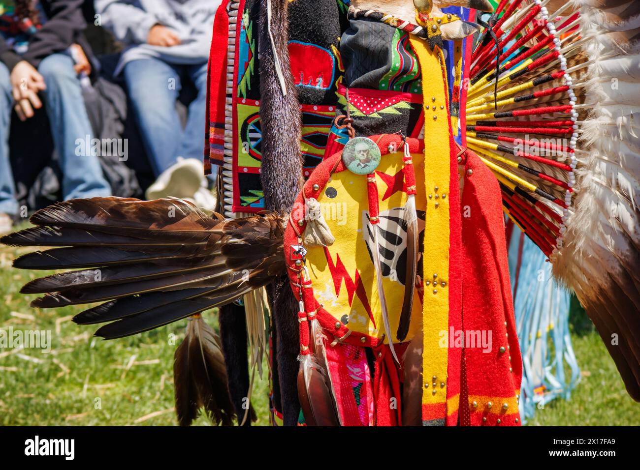 Malibu, Californie. 6 avril 2024. Chumash Day Pow Wow et rassemblement inter-tribal. Le parc Malibu Bluffs célèbre les 24 ans de l'accueil de l'Annu Banque D'Images