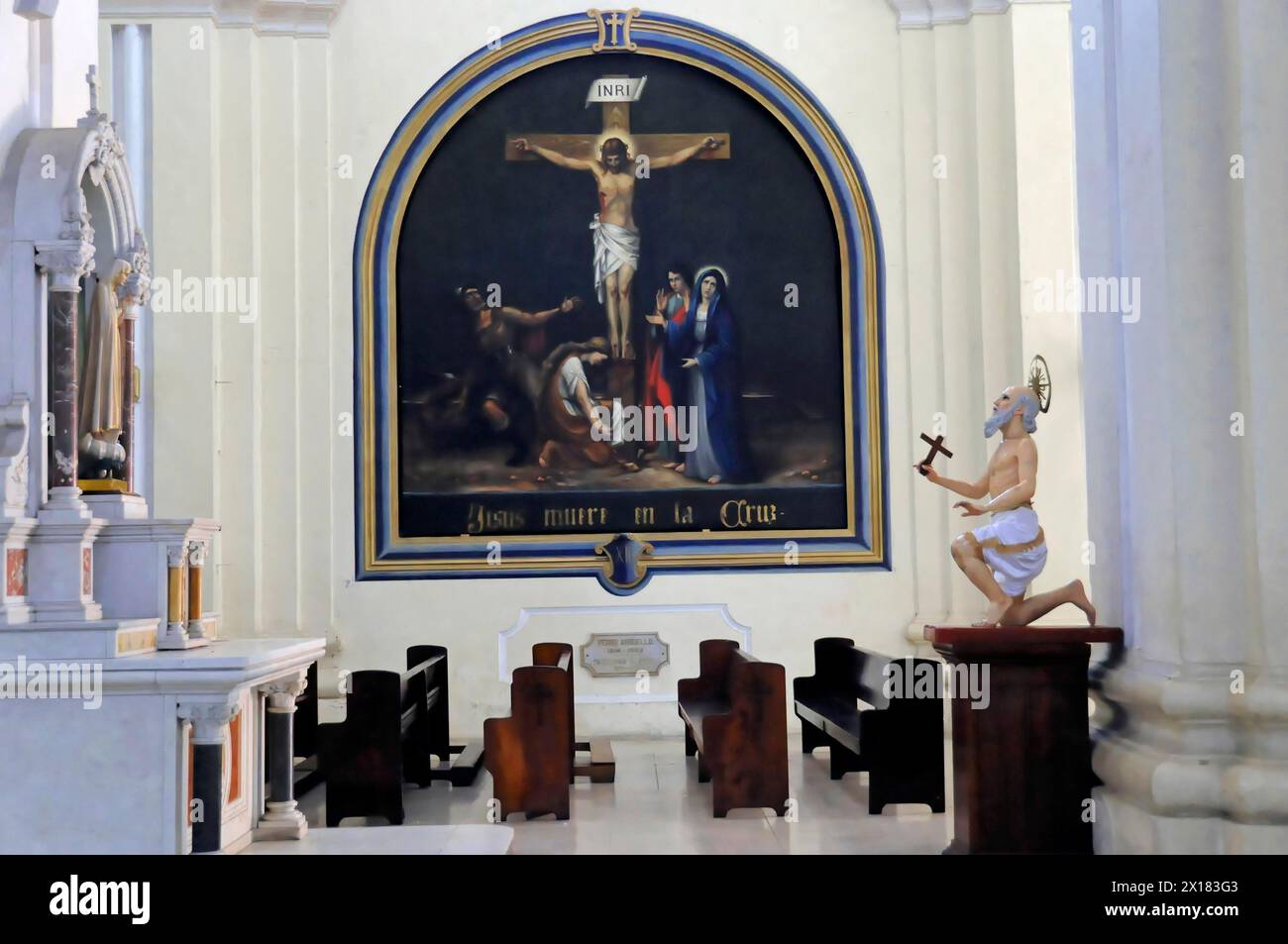Église El Calvario, Léon, Nicaragua, Amérique centrale, peinture de la crucifixion de Jésus sur un mur d'église, Amérique centrale Banque D'Images
