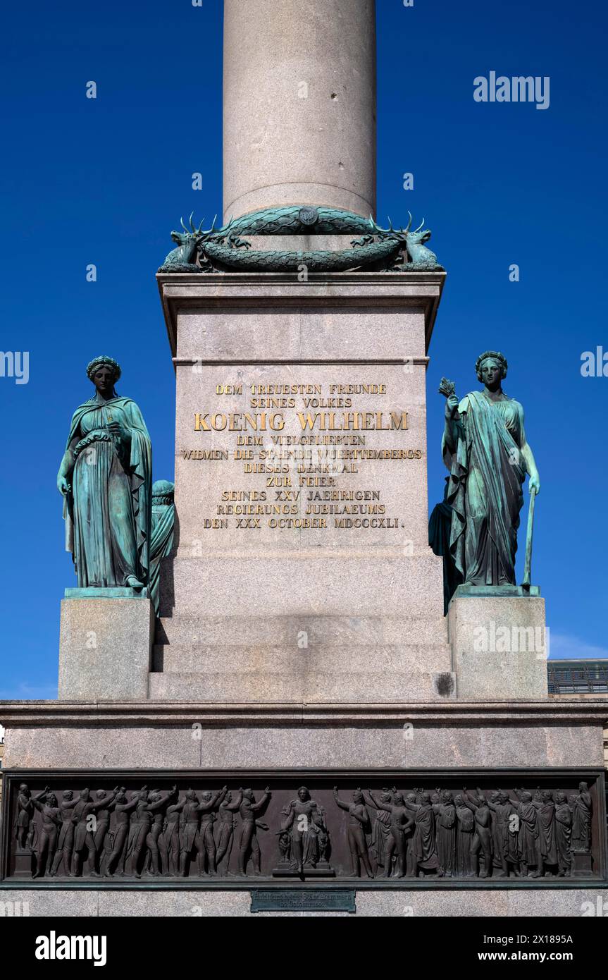 Figures allégoriques, statues de figures féminines de Theodor Wagner, inscription, relief, sculpture historique, colonne jubilaire, Schlossplatz, Stuttgart Banque D'Images