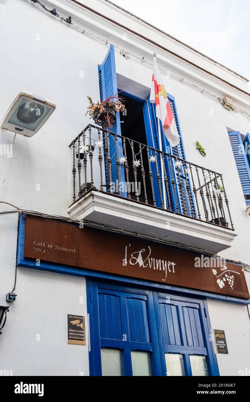Balcon d'un restaurant à Sitges, Espagne Banque D'Images