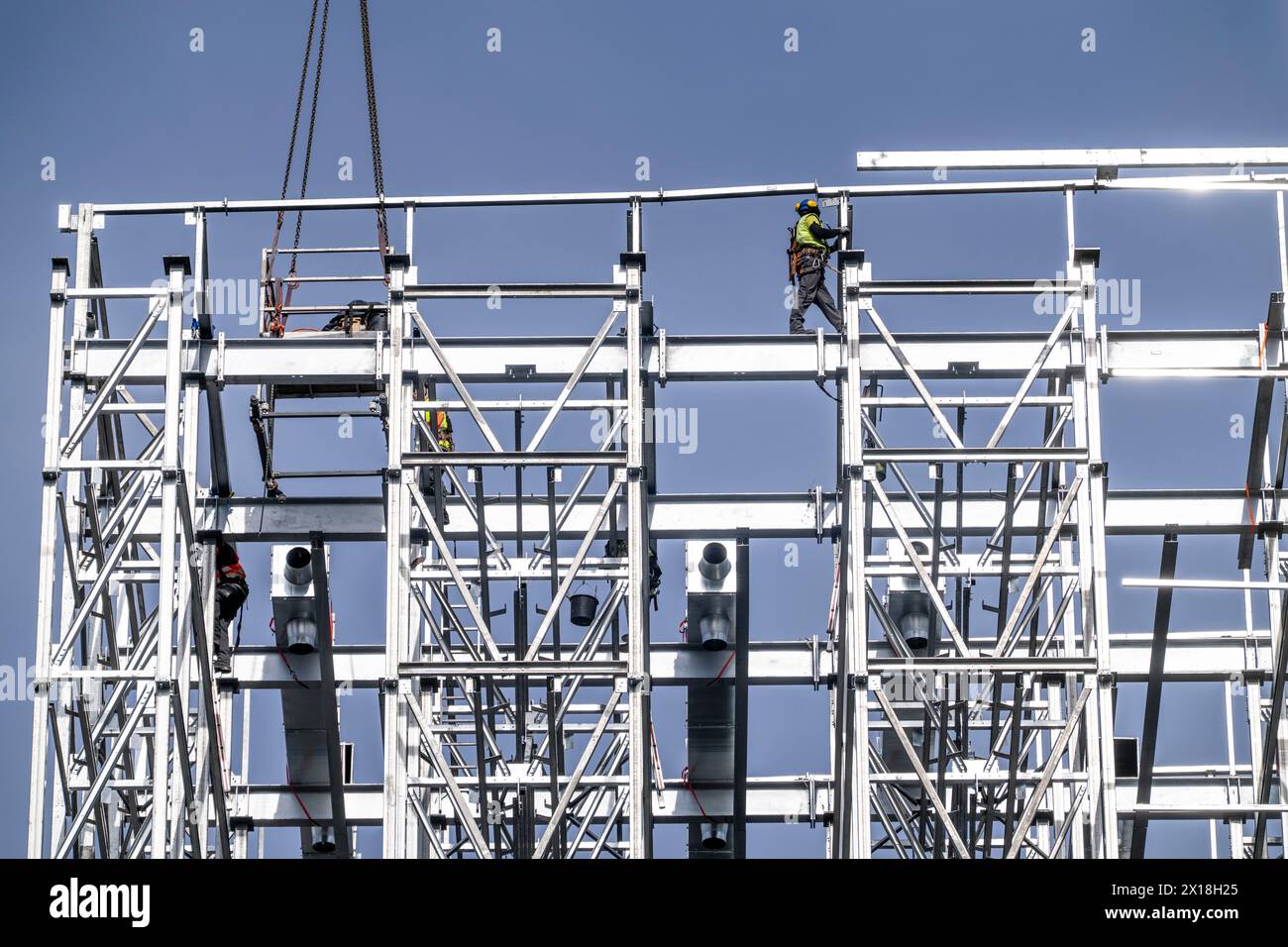 Construction d'un entrepôt à rayonnages élevés, système de stockage pour une grande utilisation de l'espace, dans la construction métallique, NRW, Allemagne, Banque D'Images