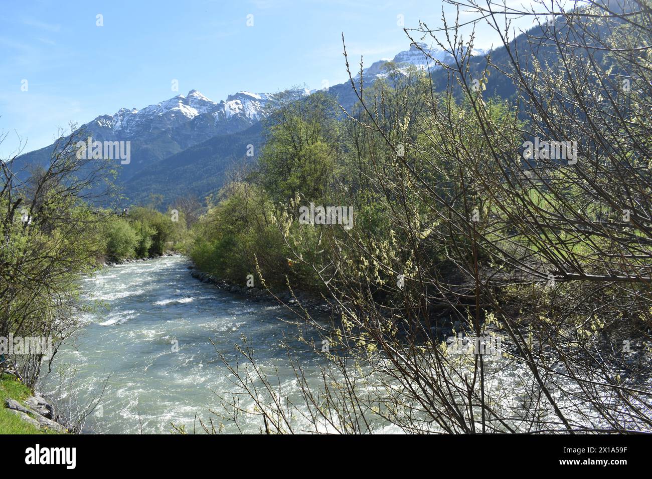 Chemin de randonnée à travers et autour de la vallée de Stubai en Autriche Alpes .belle vue sur les montagnes . Glacier Stubai , région du Tyrol . Banque D'Images