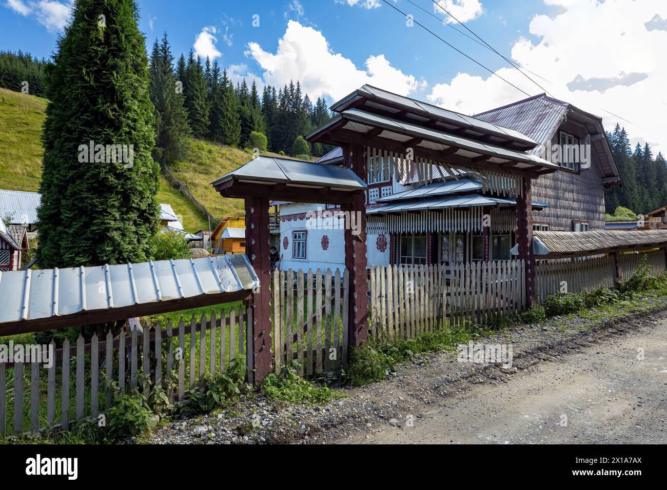 Le village de Botos en Roumanie Banque D'Images